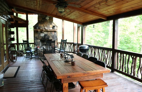 Blairsville Cabin | Pet Friendly - Double-Decker Dock - Beautiful View