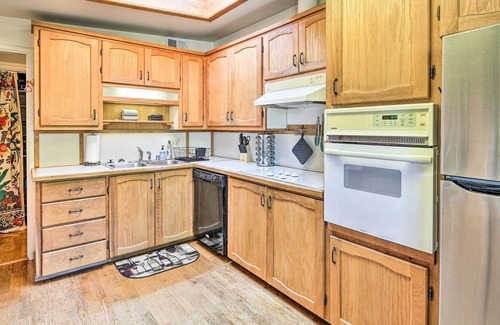 Eureka House | Pet-Friendly Eureka Home ~ 6 Mi to Old Town!