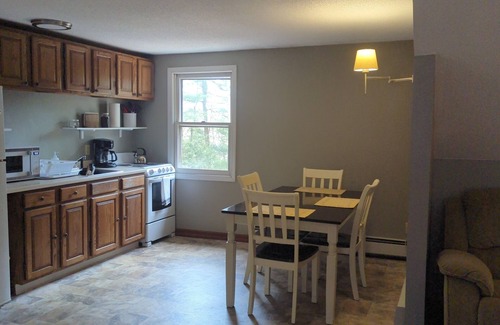 South Glastonbury Apartment | Pet Friendly & Family Friendly Second floor apartment with fenced in backyard!