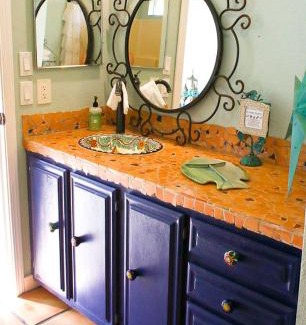 Rainbow CDP House | Pet Friendly Fantastic Secluded Cottage with Hot-tub in Rainbow, California
