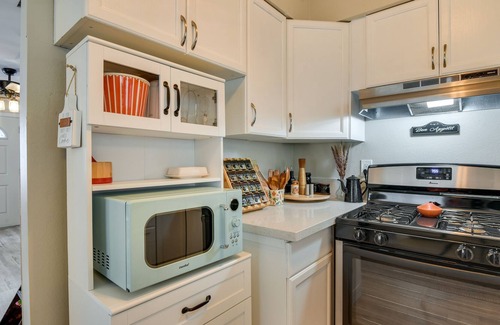 Frazier Park House | Pet-Friendly Frazier Park Home w/ Game Room!