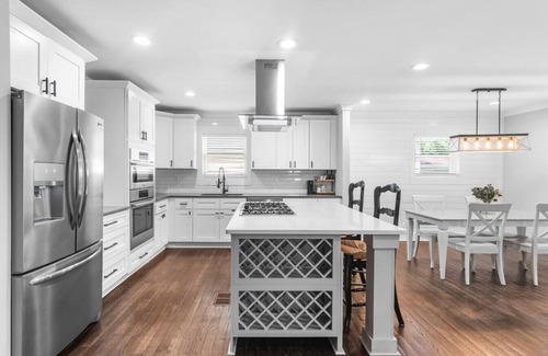 Peoplestown House | Pet-Friendly | Fully fenced yard | Game Room