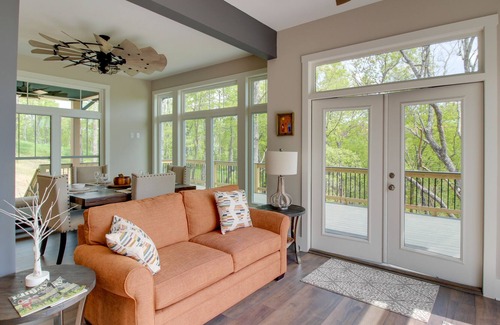 Talking Rock House | Pet-Friendly Georgia Home w/ Mountain Views!
