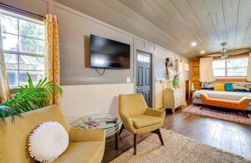 Grove Apartment | Pet-Friendly Grand Lake Studio with Outdoor Space