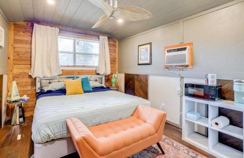 Grove Apartment | Pet-Friendly Grand Lake Studio with Outdoor Space