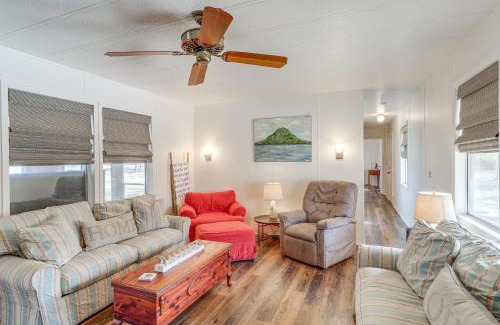Higden House | Pet-Friendly Higden Getaway Less Than 1 Mi to Marina!