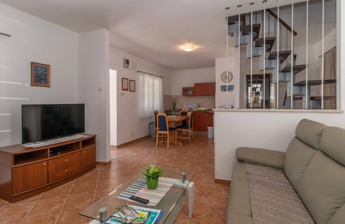 Povile House | Pet friendly home in Novi Vinodolski