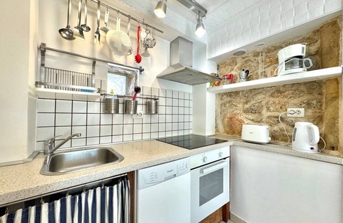 Brzac House | Pet-Friendly Holiday Home Lara with Pool and Sea view - excellent choice for a relaxing family getaway