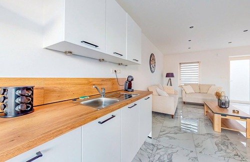 Charnois House | Pet friendly home in Charnois with WiFi