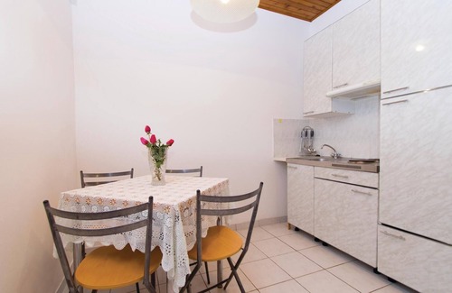 Kneza House | Pet friendly home in Kneze