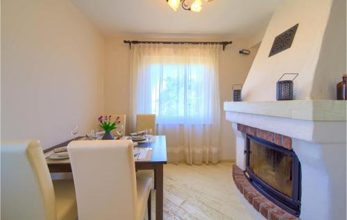 Porat House | Pet Friendly Home In Malinska With Wifi