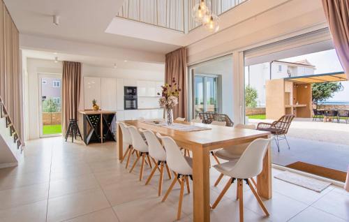 Mandre House | Pet Friendly Home In Mandre