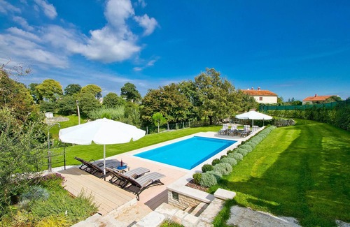 Jezenj House | Pet friendly home in Pazin