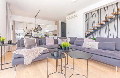 Tribunj House | Pet friendly home in Tribunj