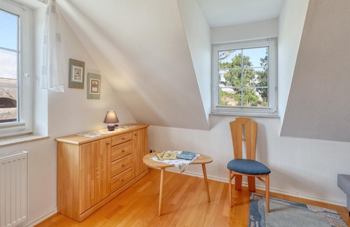 Warthe House | Pet friendly home in Warthe with WiFi