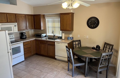 Mount Dora House | Pet-friendly home on quiet cul de sac