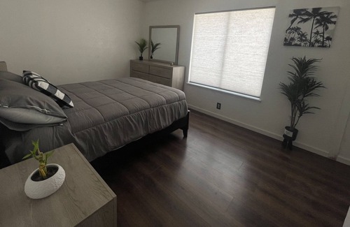 Hesperia House | Pet Friendly Home perfect for traveling Nurses. Located near several Hospitals