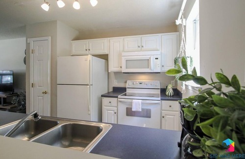 Richmond Hill House | Pet Friendly Home, Few Mins to Gulfstream & Ports