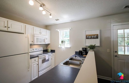 Richmond Hill House | Pet Friendly Home, Few Mins to Gulfstream & Ports