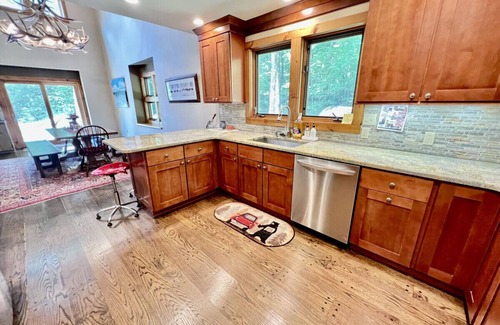 Stratton Mountain House | Pet Friendly home with a barrel sauna
