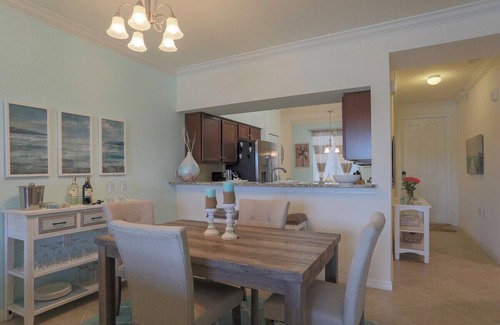 Lakewood Ranch Condo | Pet-friendly lakefront condo at Lakewood National Golf Club - Day Dreamer