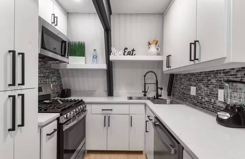 Granbury House | Pet-Friendly Lakehouse w/Gameroom & Kayaks