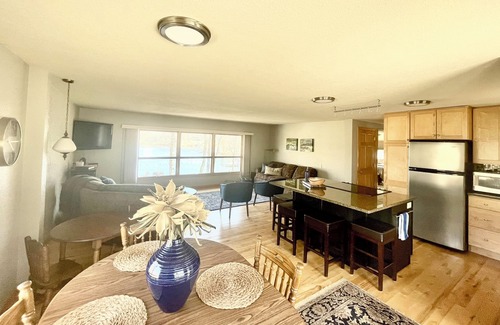 Brill Cabin | Pet-Friendly Lakeside Cabin near Birchwood, WI