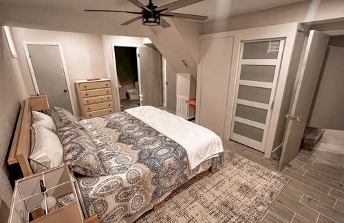 Ferndale Cabin | Pet friendly, large family A frame lodge on 3 secluded acres minutes to I430
