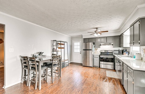 Lawrenceburg House | Pet-Friendly Lawrenceburg Home Near Distilleries!