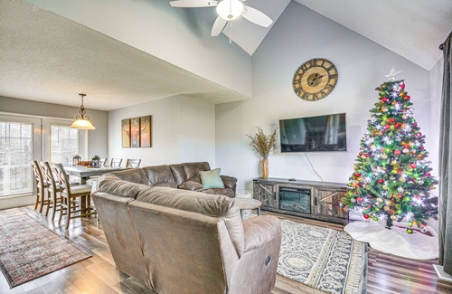 Liberty House | Pet-Friendly Liberty Home: Deck & Large Backyard!