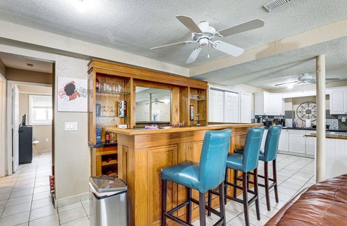 Lilburn Apartment | Pet-Friendly Lilburn Duplex w/Patio & Grills!