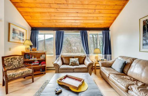 Lincoln Apartment | Pet-Friendly Loon Mountain Condo with Deck and Grill!