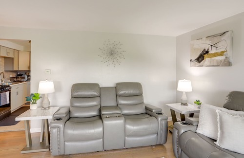 Lorain House | Pet-Friendly Lorain Retreat w/Fenced Yard!
