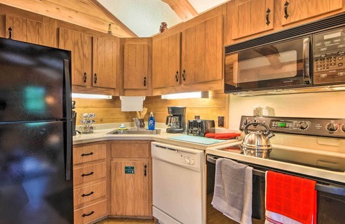 Marble Cabin | Pet-Friendly Marble Cabin w/Deck, Grill, Fire Pit
