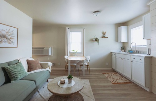 Johnson City Apartment | Pet-Friendly Modern Farmhouse in Johnson City