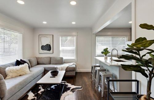 Ferndale House | Pet Friendly Modern Home In The Heart Of Ferndale