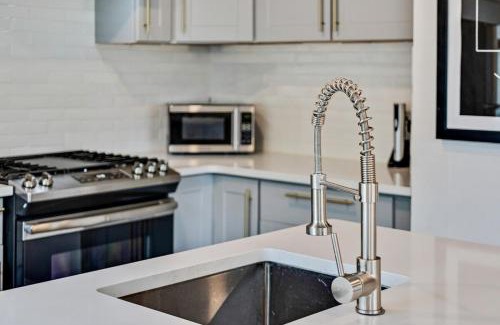 Ferndale House | Pet Friendly Modern Home In The Heart Of Ferndale