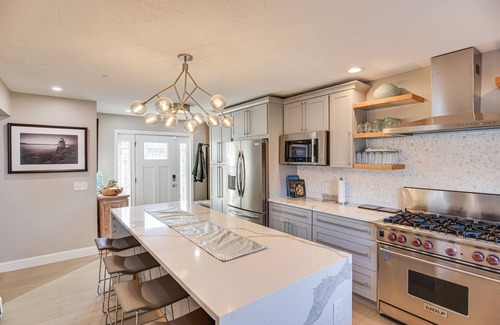 Narragansett House | Pet-Friendly Narragansett Home w/Deck + Gas Grill
