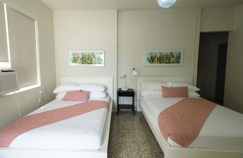 Miramar Apartment | Pet Friendly | Near The Beach | Free Parking | Air Conditioner