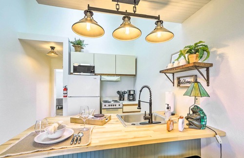 Oak Harbor Condo | Pet-Friendly Oak Harbor Condo: Walk to Lake!