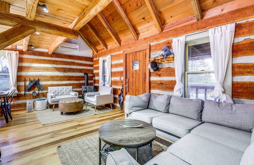 West Union Cabin | Pet-Friendly Ohio Cabin w/ Deck, Grill & Fire Pit!