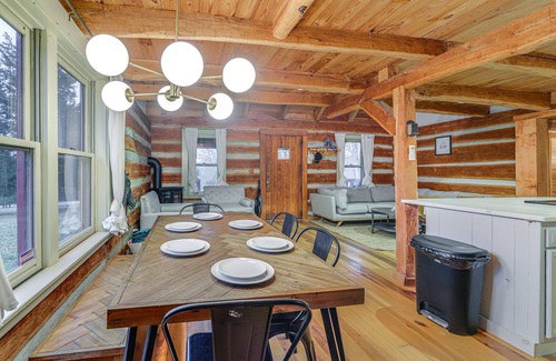 West Union Cabin | Pet-Friendly Ohio Cabin w/ Deck, Grill & Fire Pit!