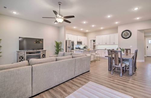 Ozark House | Pet-Friendly Ozark Home w/Yard & Patio