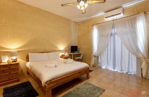 Birbuba Apartment | Pet Friendly Penthouse, Rooftop Jacuzzi with Views