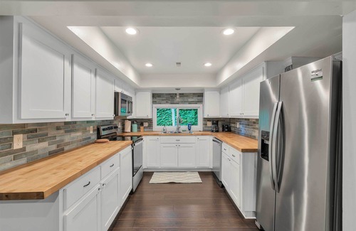 Pickens Cottage | Pet-Friendly Pickens Vacation Rental w/Fire Pit