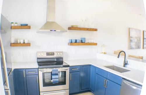 Lewes Condo | Pet Friendly Pond view condo close to the beach and historic downtown Lewes