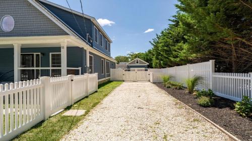 Town Bank House | Pet-Friendly Pool Bayside Coastal Cottage
