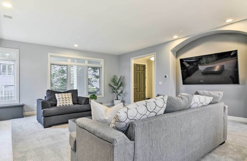 Northwest Portland House | Pet-Friendly Portland Home ~ 7 Mi to Downtown