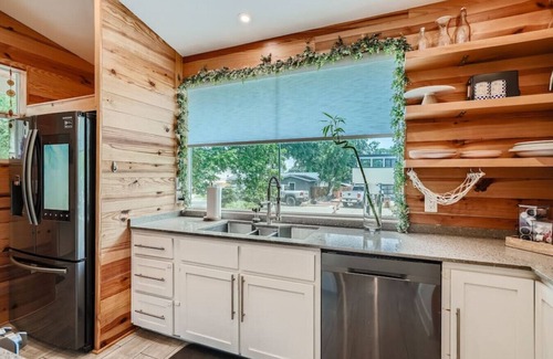 Barton Hills House | Pet Friendly Retreat with Lap Pool/Spa in the '04! Near SXSW Top Spots!