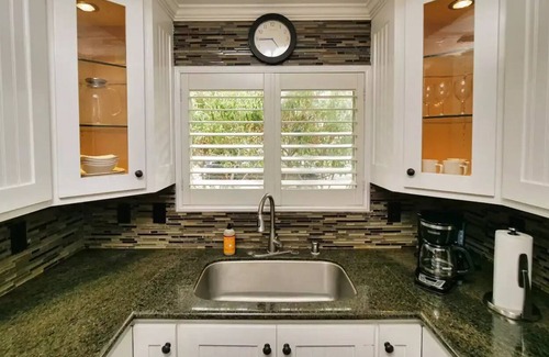 Cambrian House | Pet-friendly, spacious 2B2B +1 study room with W/D, A/C, Parking in Los Gatos
